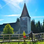 Panzió Pohorski Dom