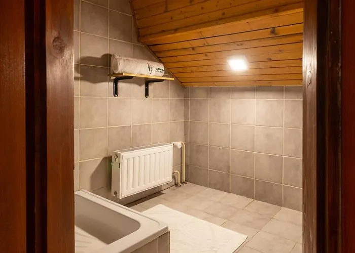 Pohorski Dom فندق مبيت وإفطار 3*